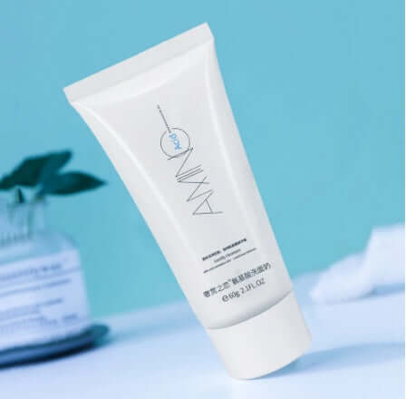 NUTRIVIBE Acne Removing Amino Acid Facial Cleanser gently cleanses, removes impurities, and supports clear, healthy skin for daily use.