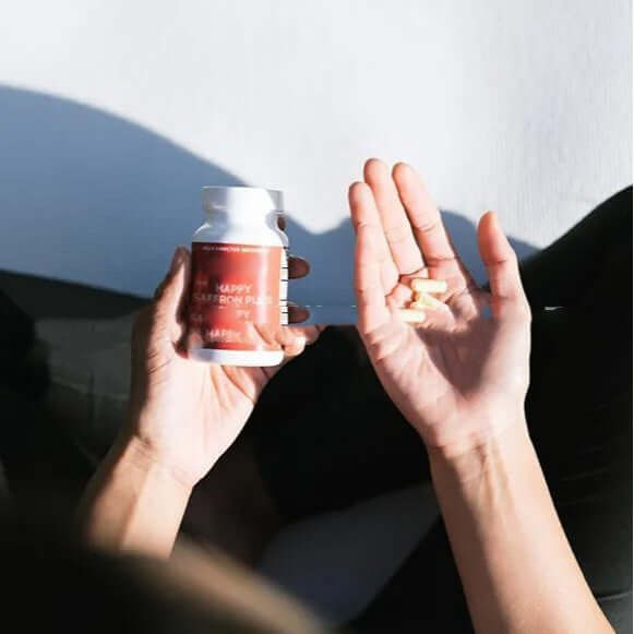NUTRIVIBE Saffron Capsules support mood, eye health, and overall wellness with natural antioxidant-rich saffron extract.