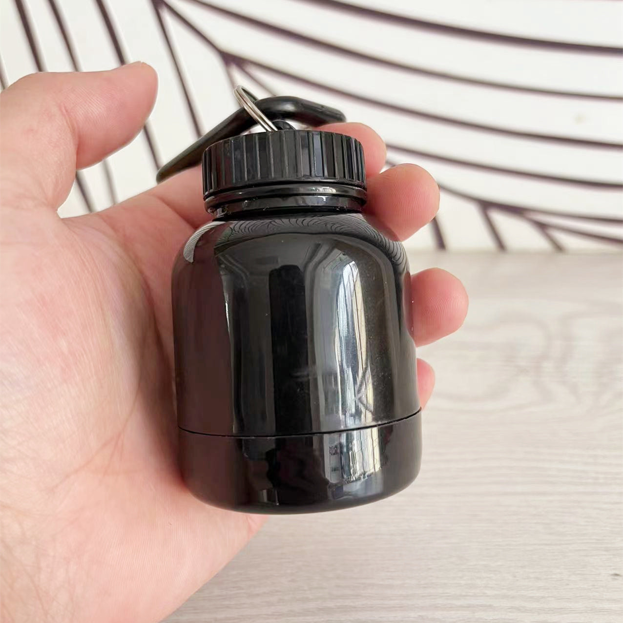 NUTRIVIBE Keychain Protein Funnel is BPA-free, portable, and perfect for transferring protein powders easily into bottles anywhere, anytime.