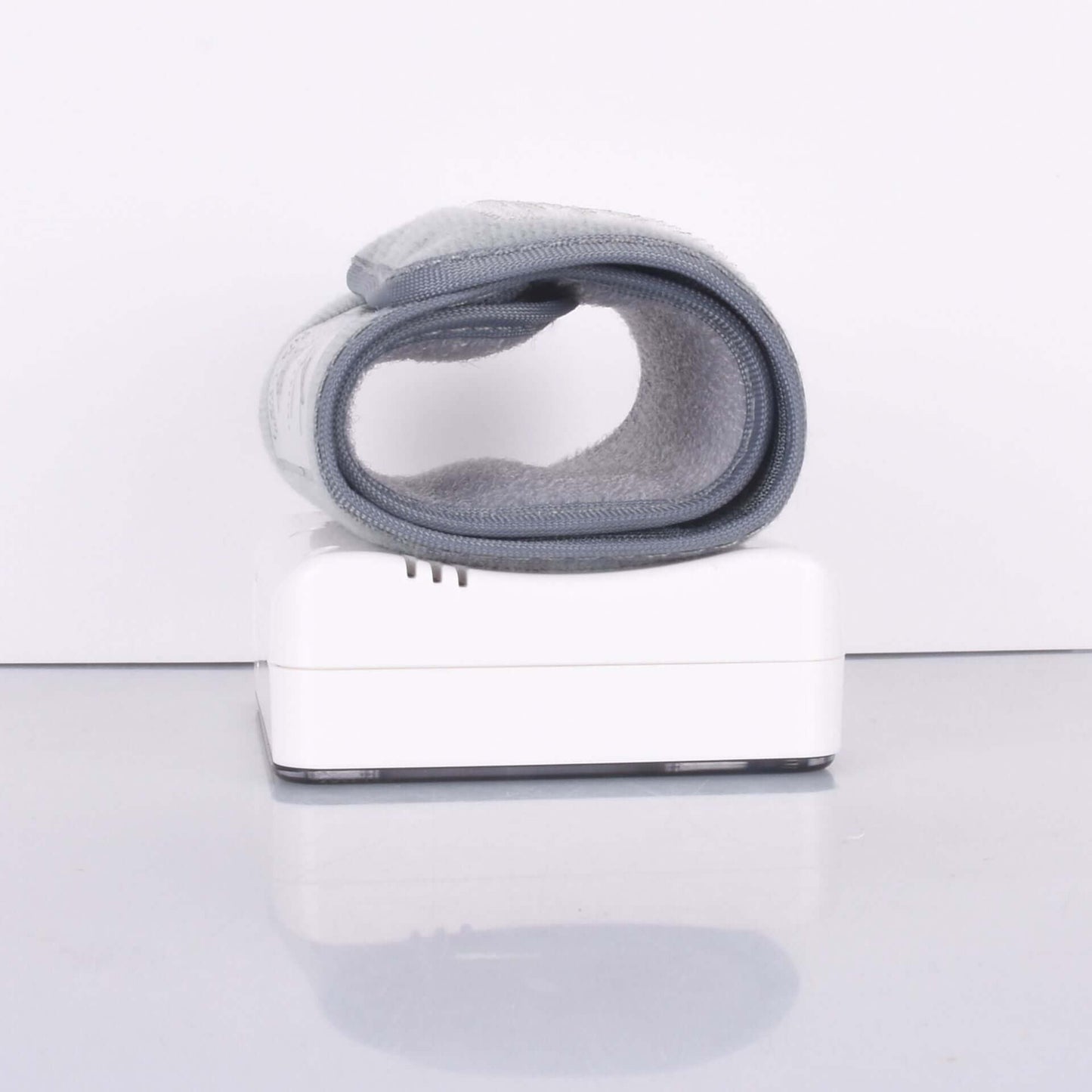 Nutrivibe Household Blood Pressure Monitor provides accurate, simple, and convenient measurement of blood pressure and pulse rate at home.