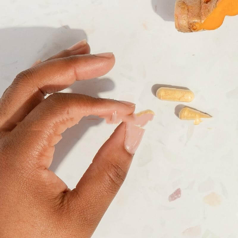 NUTRIVIBE Saffron Capsules support mood, eye health, and overall wellness with natural antioxidant-rich saffron extract.